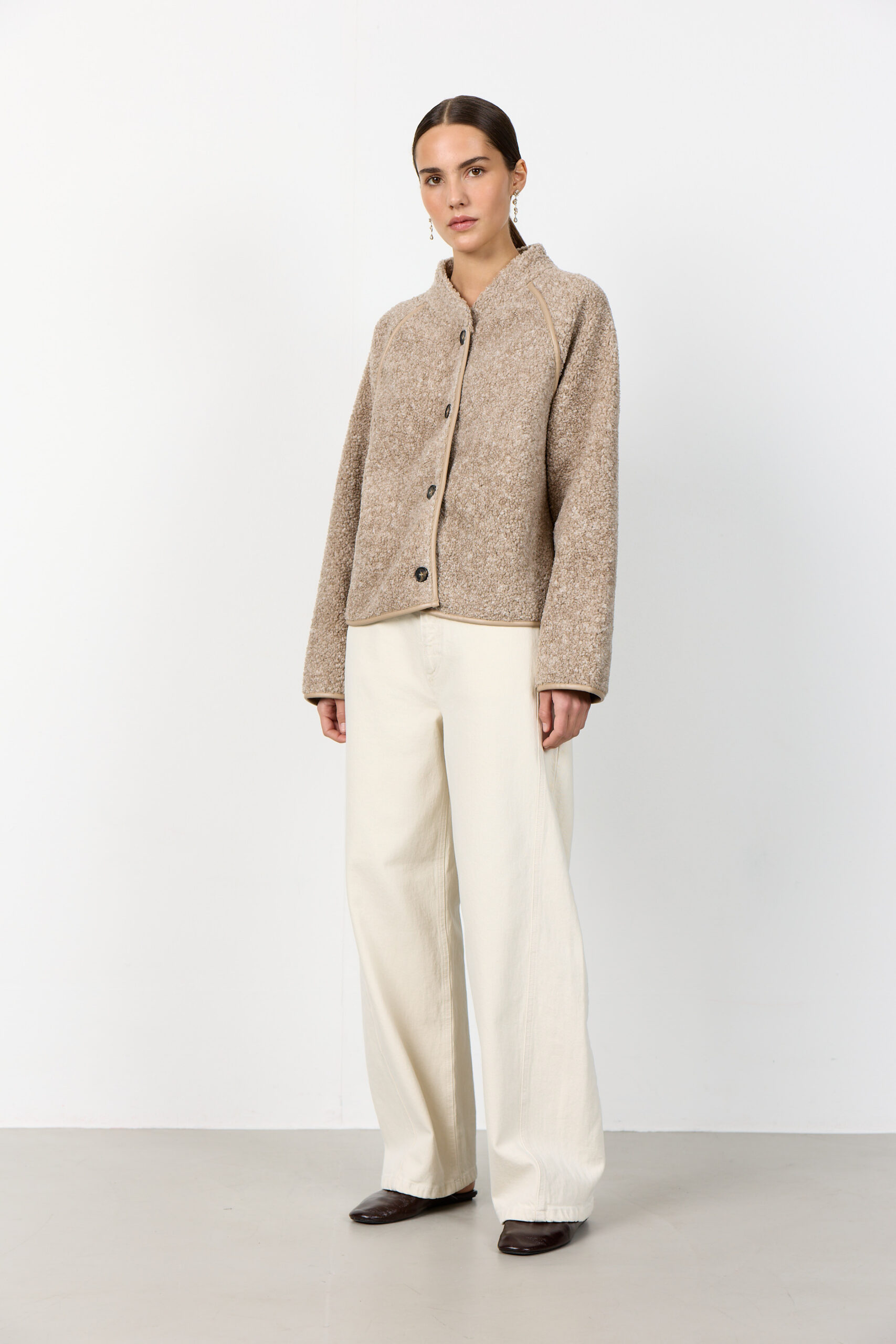 LR-PERNILLE 1 - Image 2