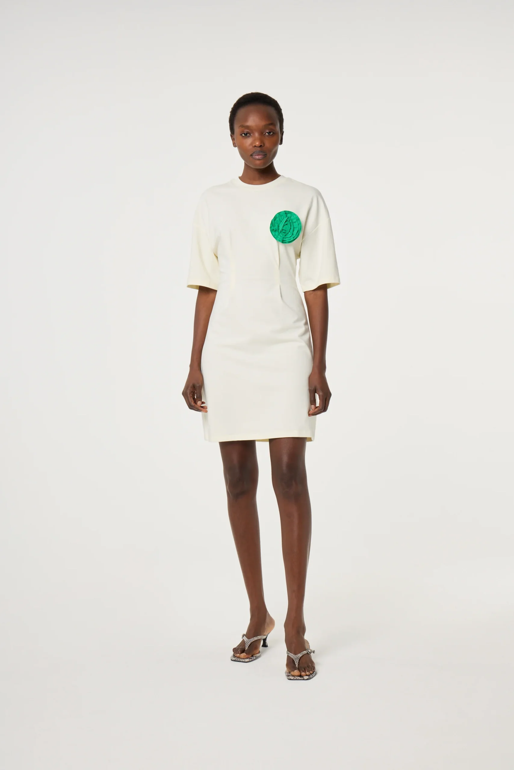 Astan Dress Cosy White - Image 2