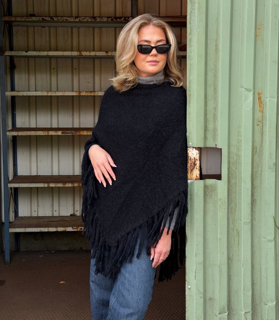 CAROLINE PONCHO BLACK